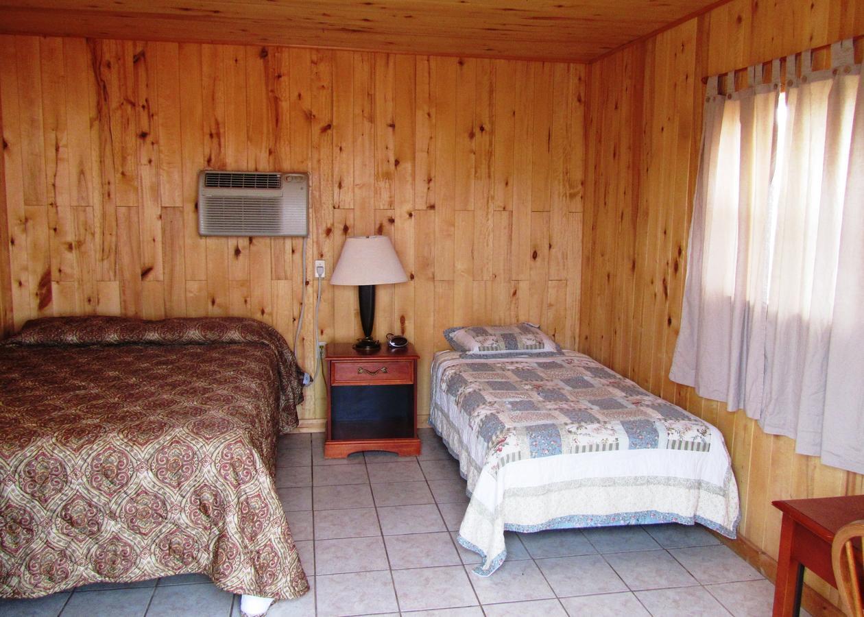 Lake Stop Resort Kearny Exterior photo